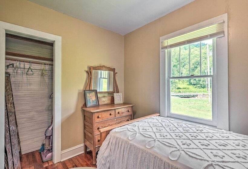 Fish, Bike & Hike: Blue Ridge Cottage!