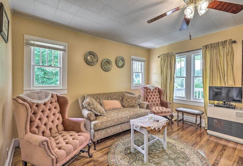 Fish, Bike & Hike: Blue Ridge Cottage!