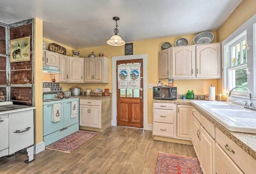 Fish, Bike & Hike: Blue Ridge Cottage!