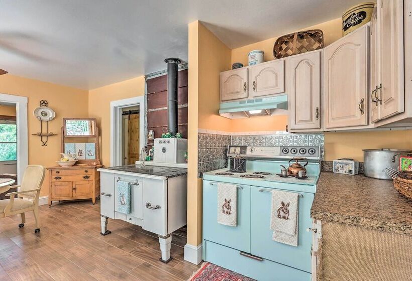 Fish, Bike & Hike: Blue Ridge Cottage!