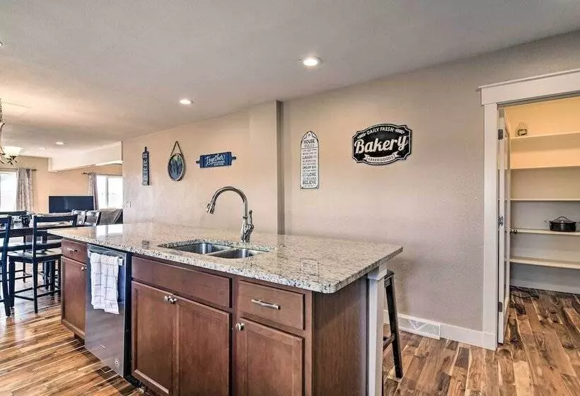 Cozy Retreat W/ Yard Space ~ 11 Mi To Longmont!