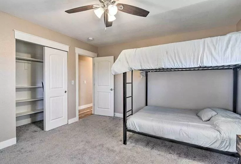 Cozy Retreat W/ Yard Space ~ 11 Mi To Longmont!