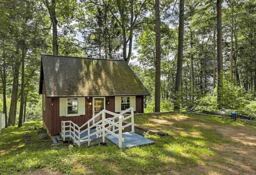 Cozy Stafford Cabin, Near Reservoir & Beach!
