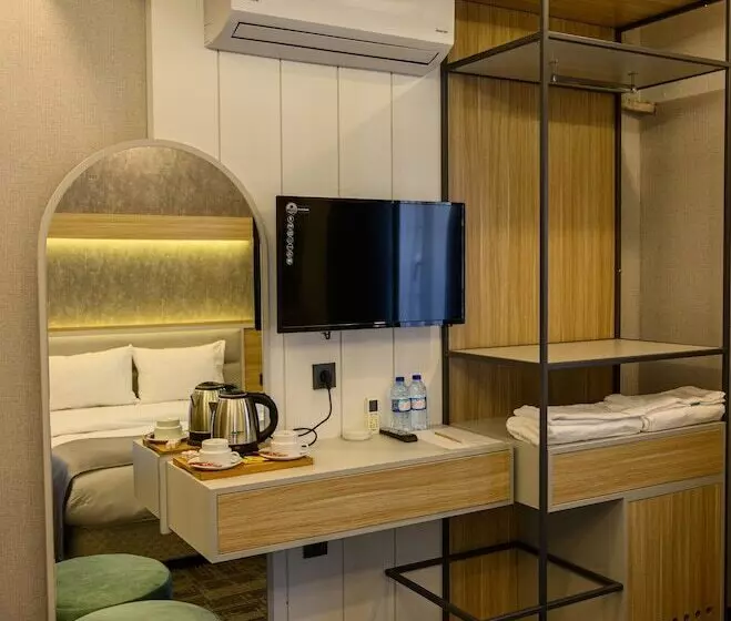 Ds Regulus Otel