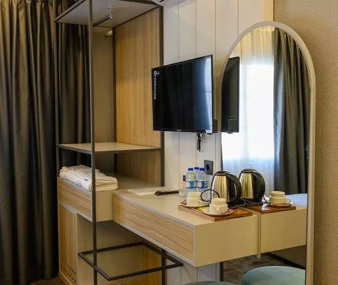 Ds Regulus Otel