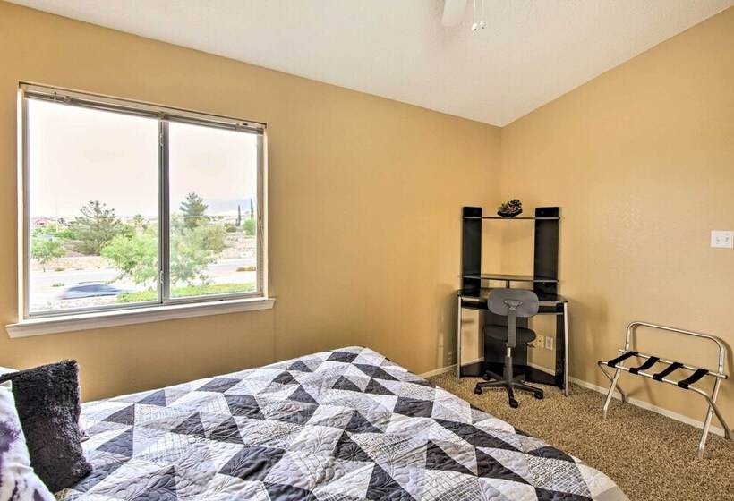 El Paso Retreat W/ Pool: 11 Mi To Downtown!