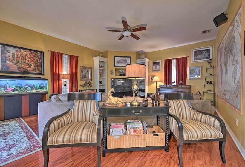 Elegant Valrico Home ~ 15 Mi To Downtown Tampa!