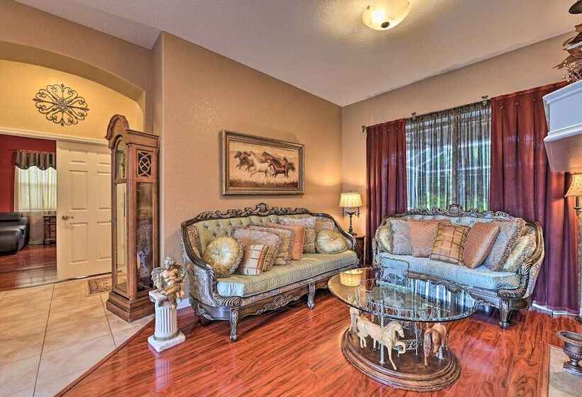 Elegant Valrico Home ~ 15 Mi To Downtown Tampa!