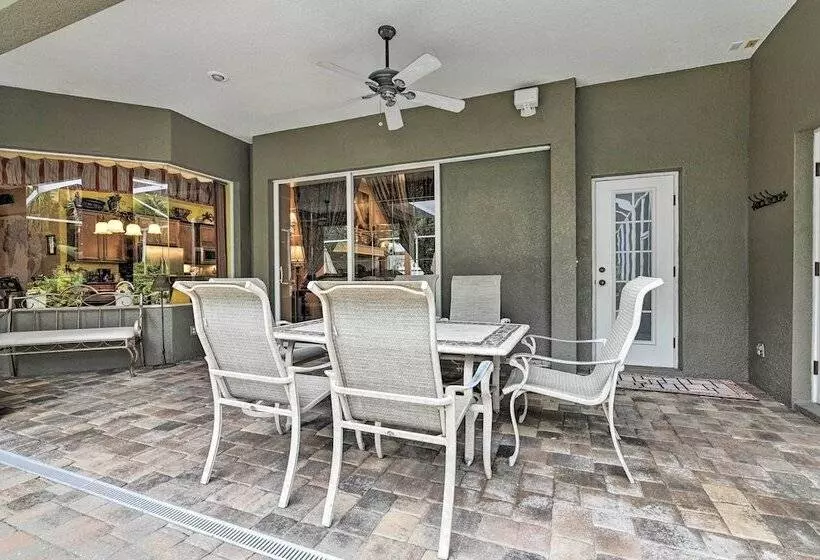 Elegant Valrico Home ~ 15 Mi To Downtown Tampa!
