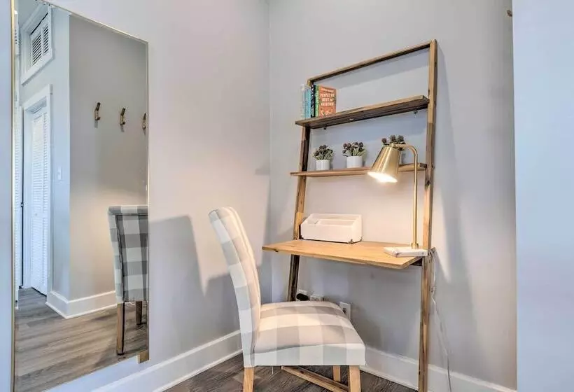 Family Friendly Home Near Noblesville Square!