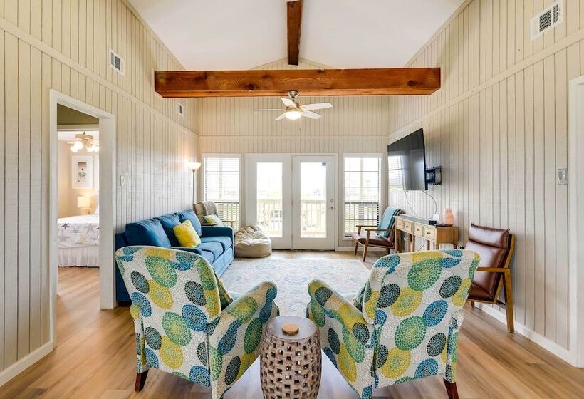 Freeport Home W/ Deck & Grill, Near Boat Ramp