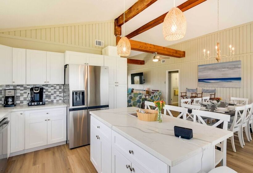 Freeport Home W/ Deck & Grill, Near Boat Ramp