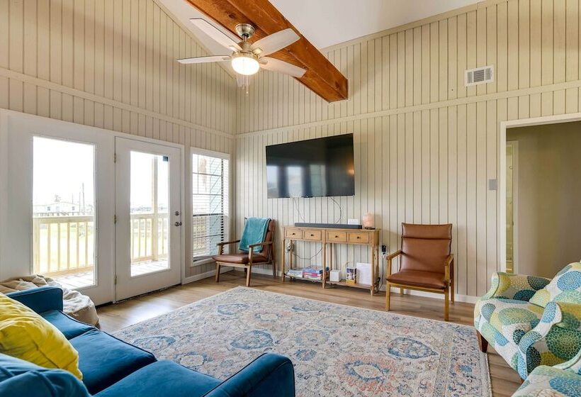 Freeport Home W/ Deck & Grill, Near Boat Ramp