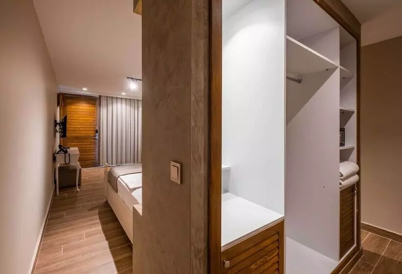 هتل Port Vista Alaçatı