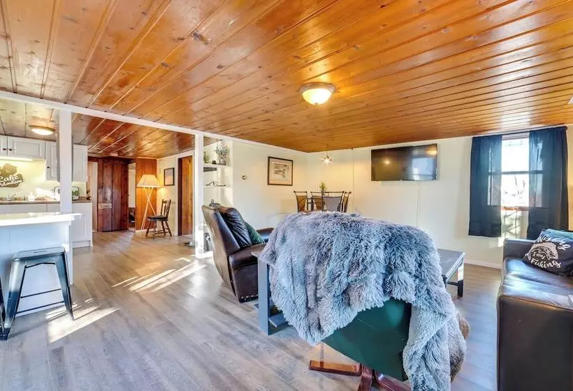 Houghton Lake Cottage   Central Location!