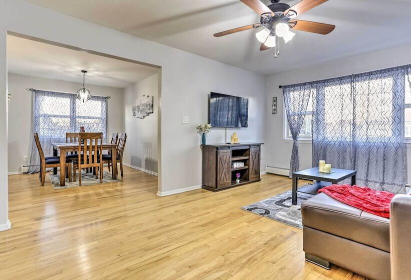 Ideally Located Jersey City Home, 8 Mi To Nyc