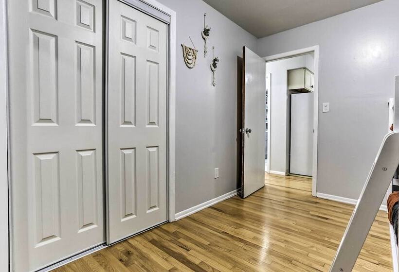 Ideally Located Jersey City Home, 8 Mi To Nyc