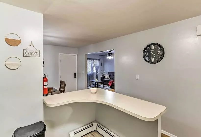 Ideally Located Jersey City Home, 8 Mi To Nyc