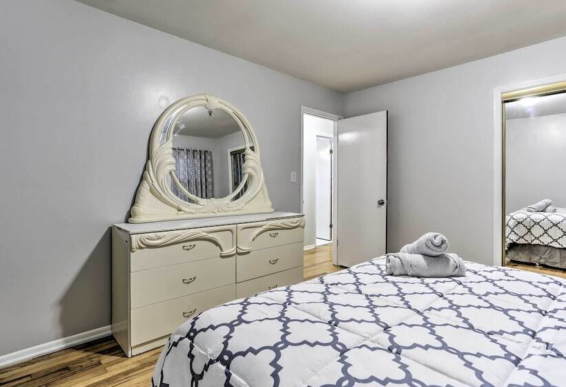 Ideally Located Jersey City Home, 8 Mi To Nyc