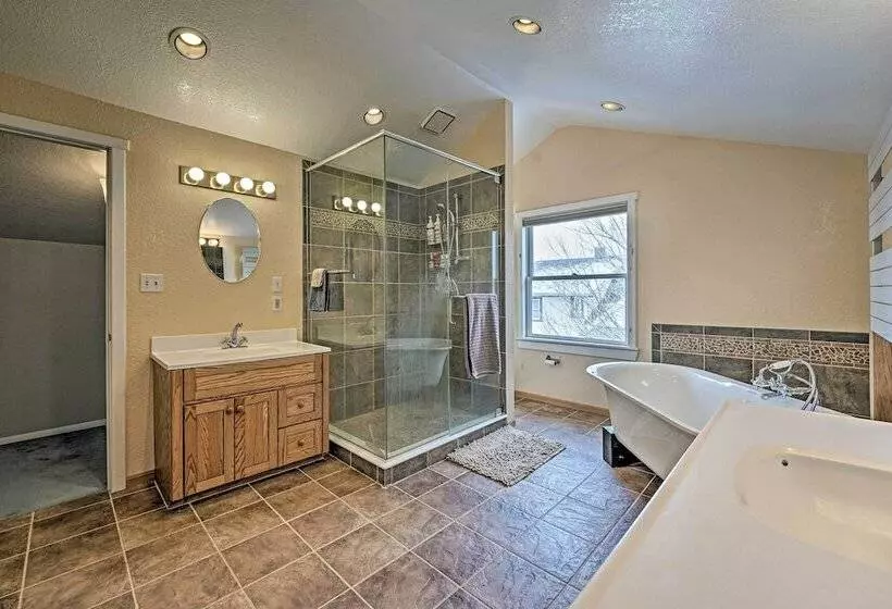 Laramie Home W/ Backyard < 1 Mi To Univ Of Wyoming