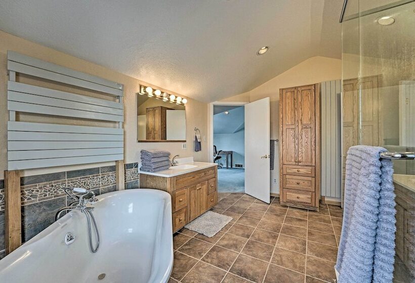 Laramie Home W/ Backyard < 1 Mi To Univ Of Wyoming