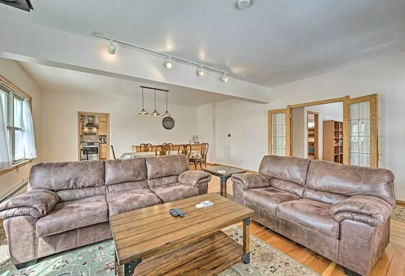 Laramie Home W/ Backyard < 1 Mi To Univ Of Wyoming