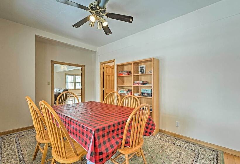 Laramie Home W/ Backyard < 1 Mi To Univ Of Wyoming