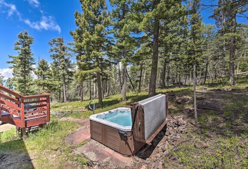 Angel Fire Retreat W/ Hot Tub ~ 5 Mi To Skiing