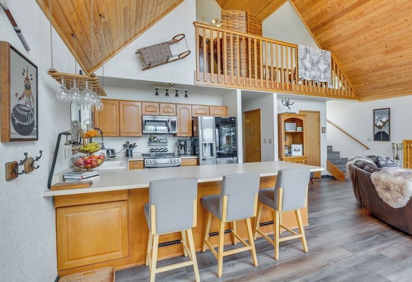 Angel Fire Retreat W/ Hot Tub ~ 5 Mi To Skiing