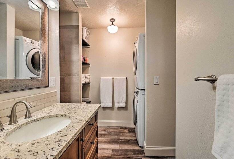 Walkable Winter Garden Bungalow: 3 Blocks To Dtwn