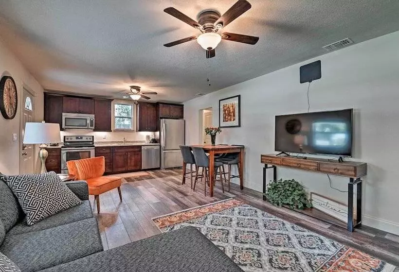 Walkable Winter Garden Bungalow: 3 Blocks To Dtwn