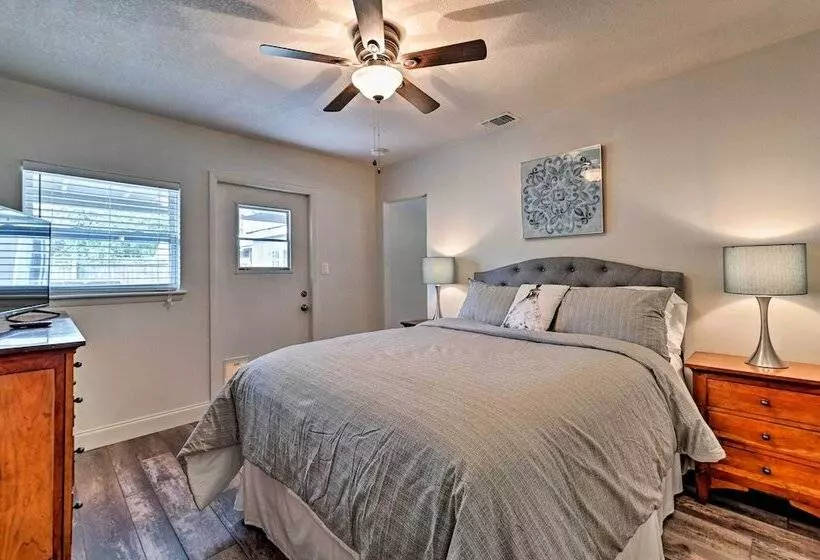 Walkable Winter Garden Bungalow: 3 Blocks To Dtwn