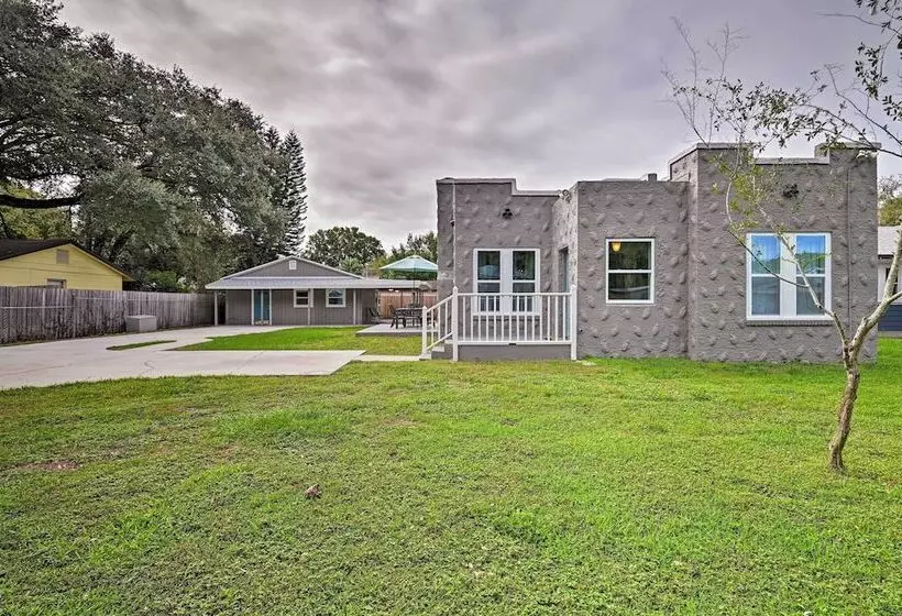 Walkable Winter Garden Bungalow: 3 Blocks To Dtwn