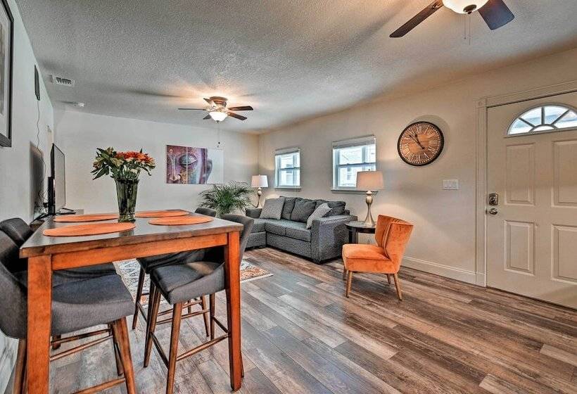 Walkable Winter Garden Bungalow: 3 Blocks To Dtwn