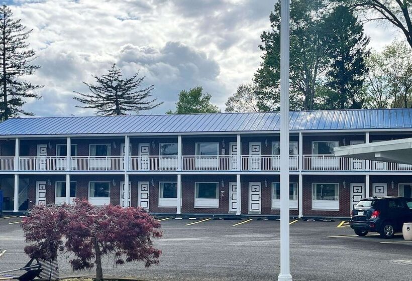 Motel 6 Fairmont, Wv Downtown