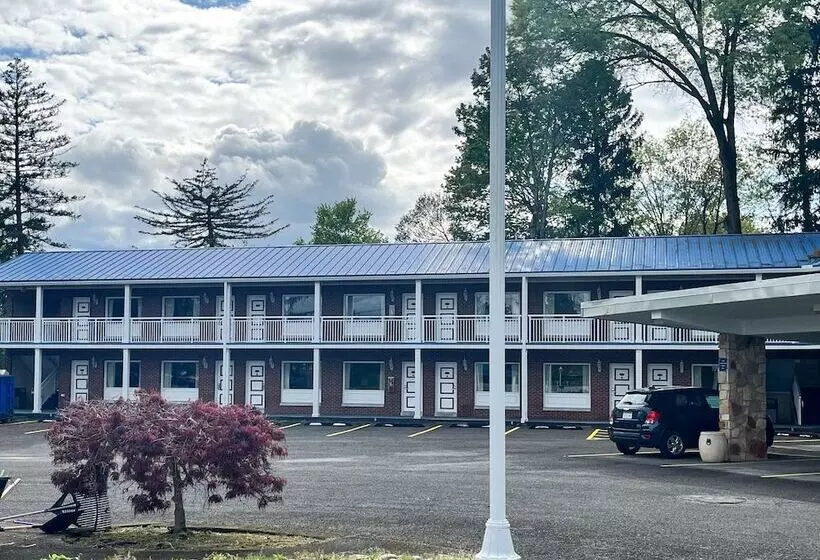 Motel 6 Fairmont, Wv Downtown