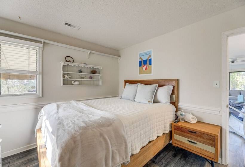 New Bern Home W/ Direct Access To Neuse River