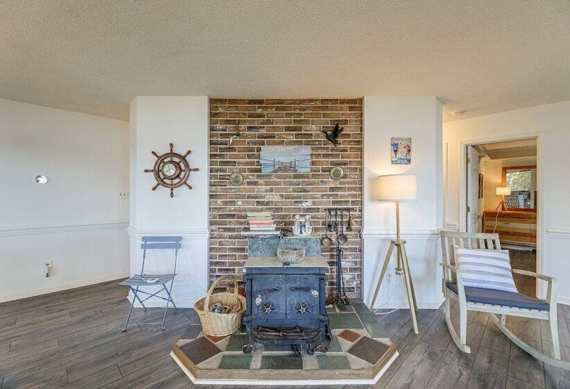 New Bern Home W/ Direct Access To Neuse River