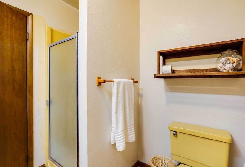 Peaceful Applegate River Valley Sanctuary!