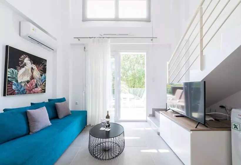 Majatalo Kleoniki & Irida Residential Complexes