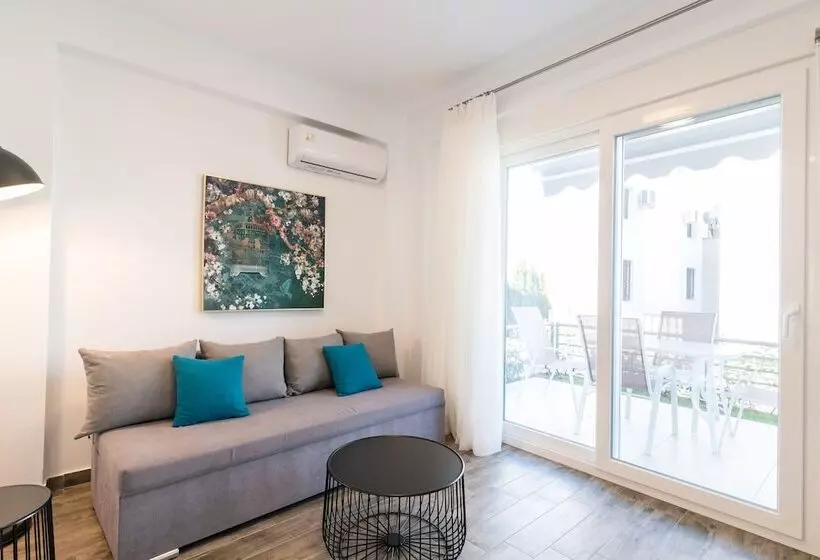 Majatalo Kleoniki & Irida Residential Complexes