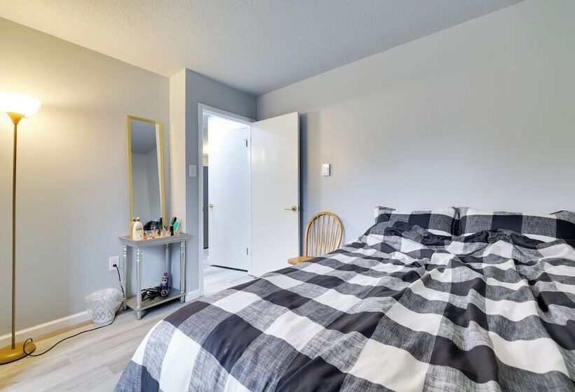 8 Mi To Tobyhanna State Park: Poconos Home!