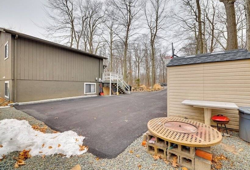 8 Mi To Tobyhanna State Park: Poconos Home!