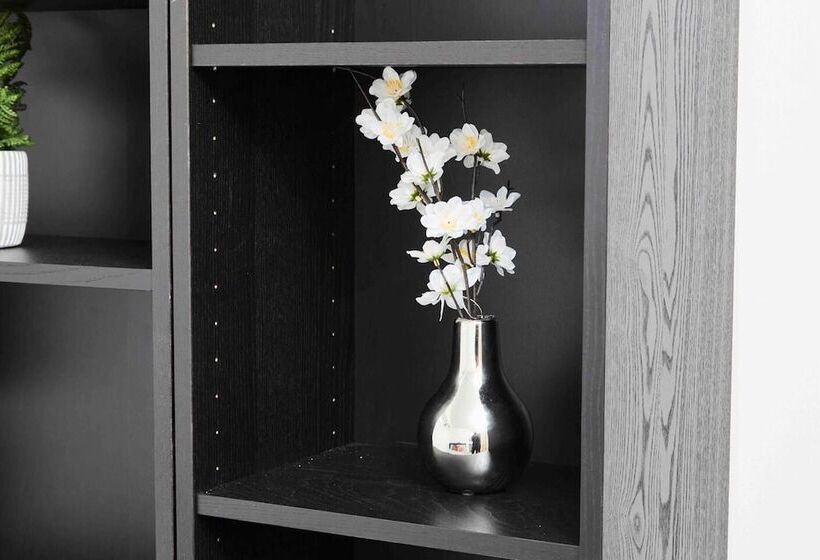 Резиденция Dellehomes Remarkable 4 Bed House In Manchester