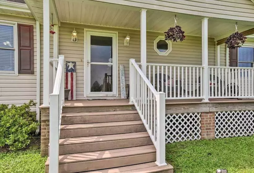 Pet Friendly Woodsy Gem: 1/4 Mi To Chesapeake Bay