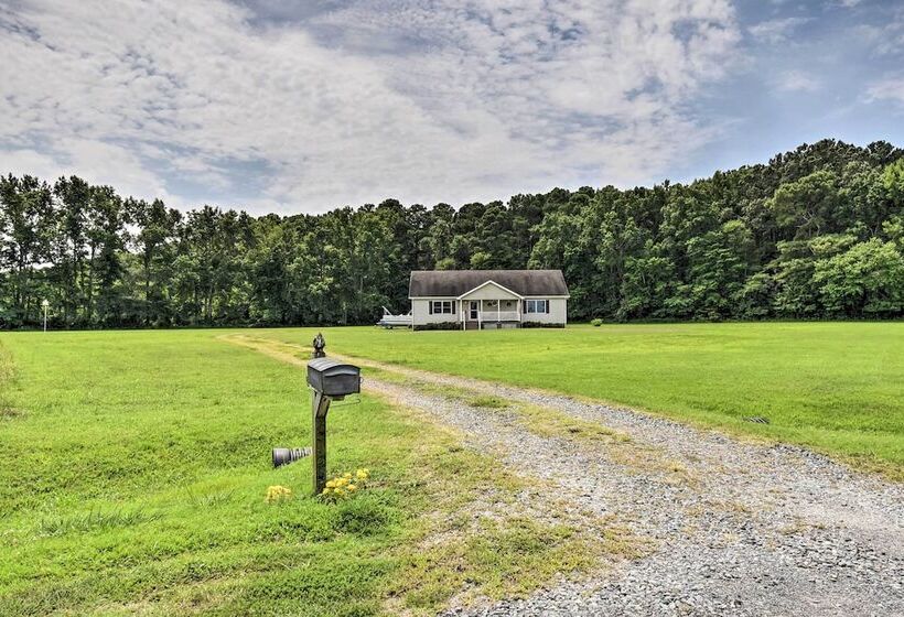 Pet Friendly Woodsy Gem: 1/4 Mi To Chesapeake Bay