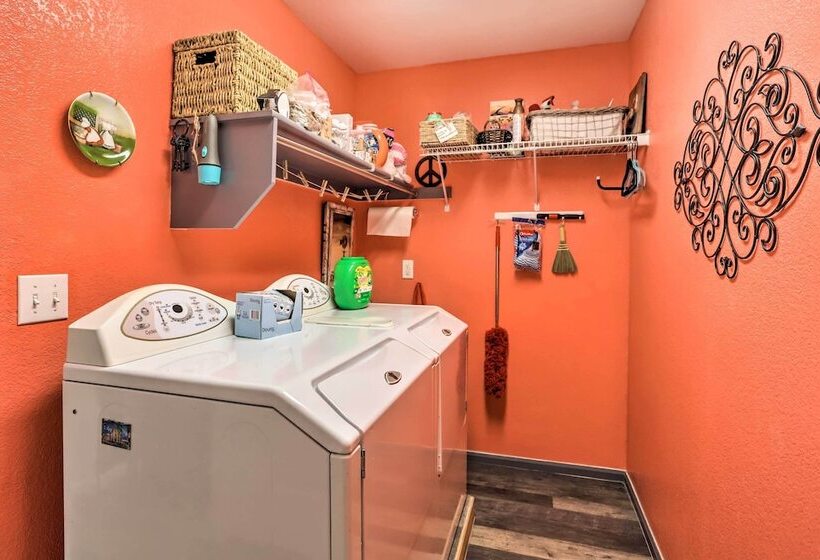 Scenic Home W/ Furnished Deck ~ 14 Mi To Denver