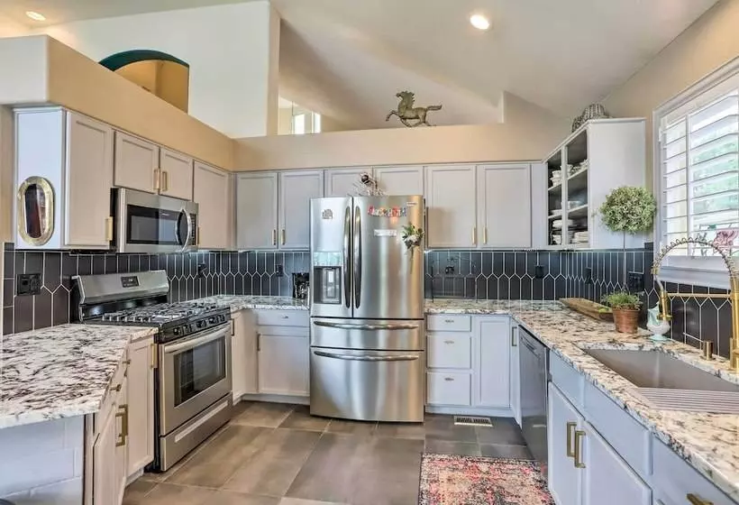 Scenic Home W/ Furnished Deck ~ 14 Mi To Denver