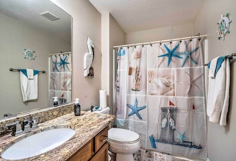 ~ 1 Mi To Golf: Home W/ Patio In The Villages!