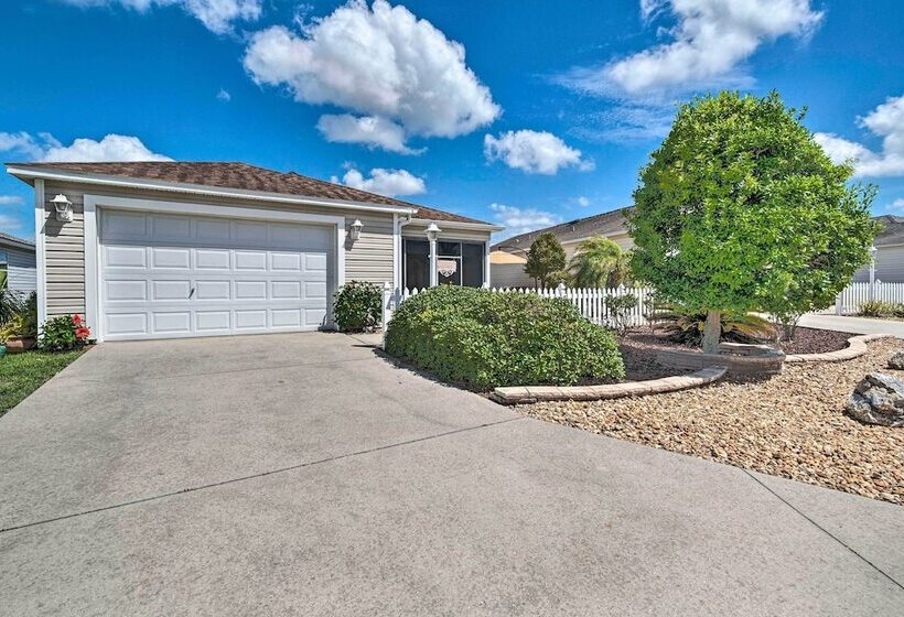 ~ 1 Mi To Golf: Home W/ Patio In The Villages!